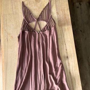 Red by BKE tank top, dusty pink size medium.